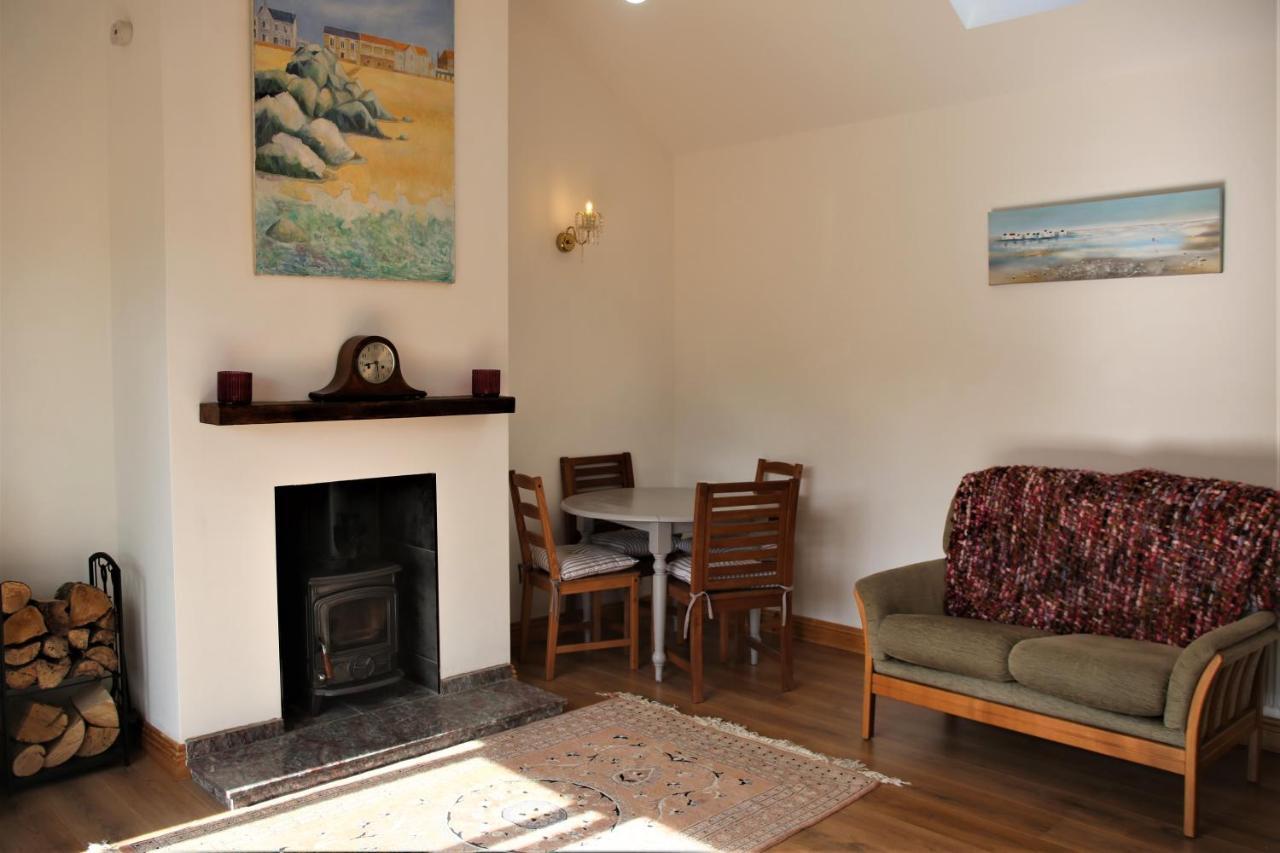 An Nead Beag Only 2 Miles From Louisburgh Villa Exterior foto