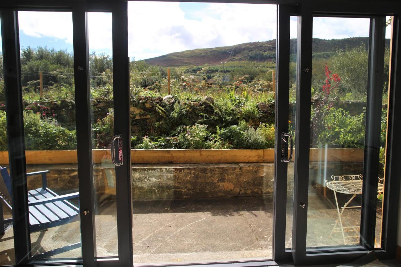 An Nead Beag Only 2 Miles From Louisburgh Villa Exterior foto